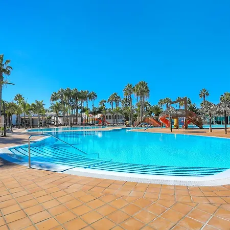 Amelia Oasis Dunas -corralejo-