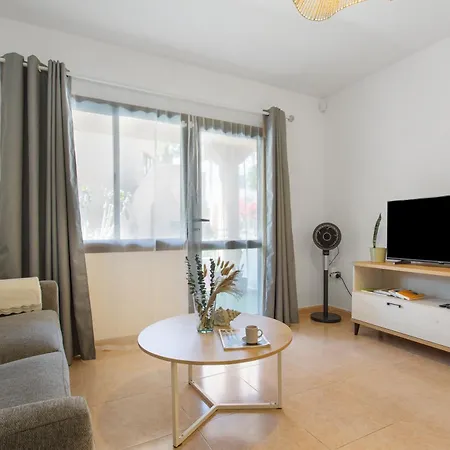 Amelia Oasis Dunas -corralejo-