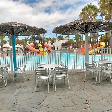 Amelia Oasis Dunas -corralejo- * 科拉雷侯